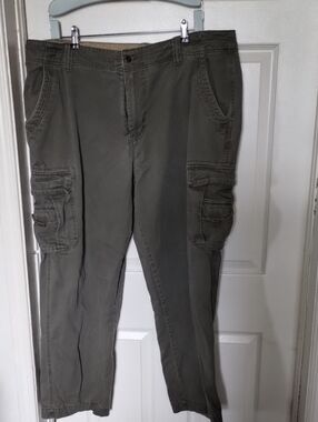 Utility Cargo Pants for Men in Olive 42/32